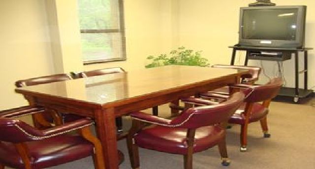 Sewa pejabat 1444 N. Farnsworth Avenue_1