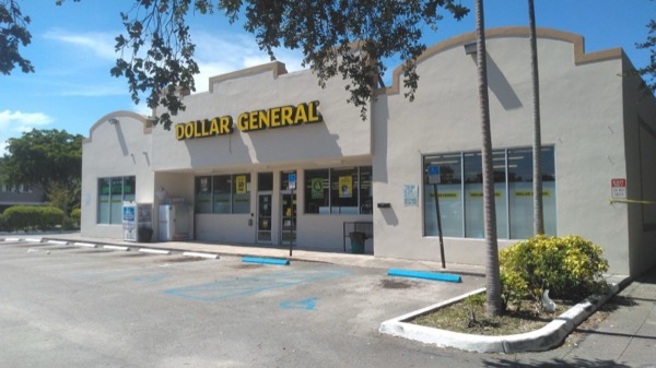Northeast 125th Street 401, Northeast 125th Street 401, Miami, FL 33161 — office space for rent, photo 1
