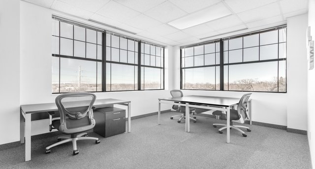 Rent office 1452 Hughes Road_3-1