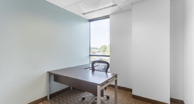 Rent office 1545 Crossways Blvd., Suite 250_6-1
