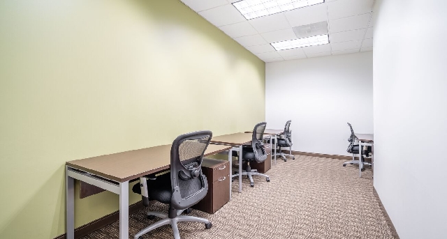 Sewa pejabat 16701 Melford Plaza I, Suite 400_3-1