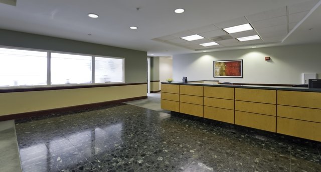 Rent office 1800 Pembrook Drive_2-1