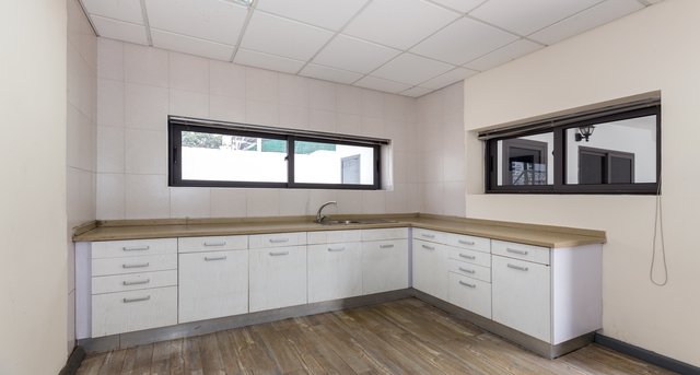 Rent office 19 Kofi Annan Street_5-1