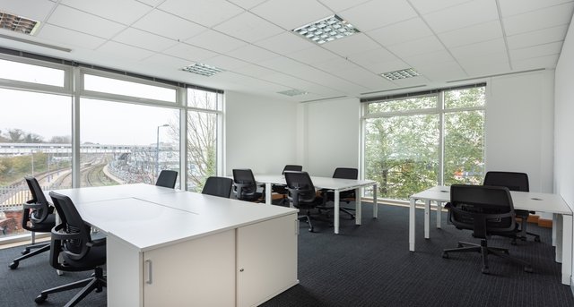 1 Farnham Road, 1 Farnham Road, Guildford, Surrey GU2 4RG — office space for rent, photo 5