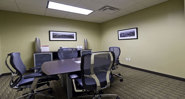 Cнять офис 1 Meadowlands Plaza, Suite 200_3-1