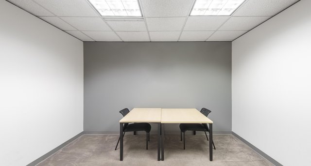 Rent office 2000 Town Center_6-1
