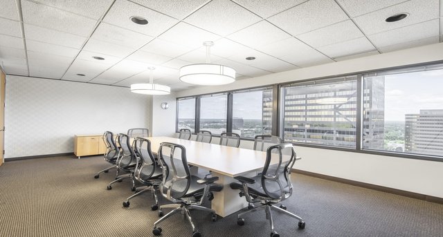 Rent office 2000 Town Center_8-1