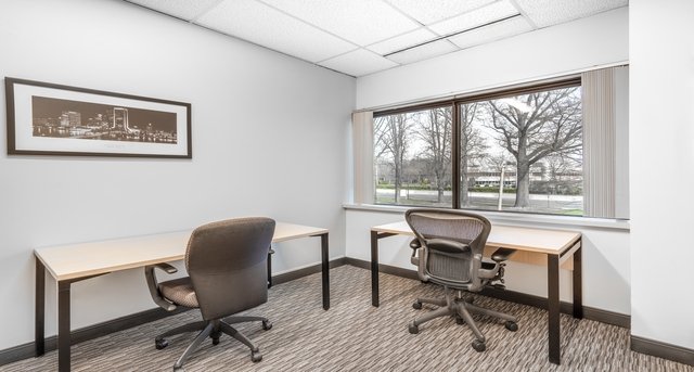 Sewa pejabat 200 Broadhollow Road_1-1