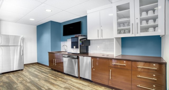 200 Union Boulevard, 200 Union Boulevard, Lakewood, CO 80228 — office space for rent, photo 3
