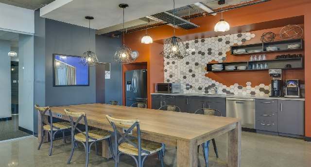 Alquiler oficinas 2025 Willingdon Avenue, Unit 9000_1-1
