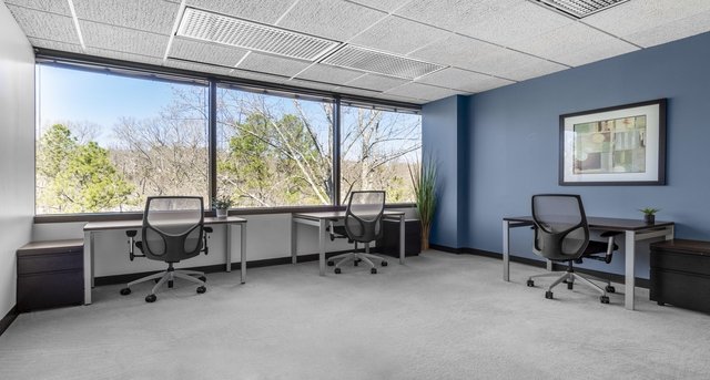 Bureaux à louer 2100 Southbridge Parkway_3-1