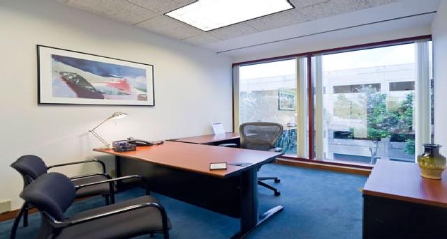 Sewa pejabat 2255 Glades Road_2-1