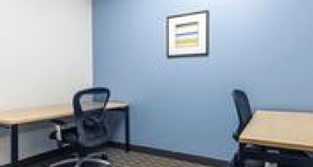 2425 West Loop South, 2425 West Loop South, Suite 200, Houston 77027 — office space for rent, photo 1
