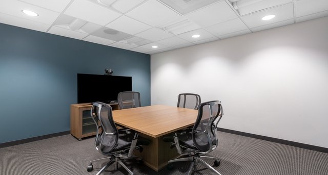 Rent office 2447 Pacific Coast Highway_7-1