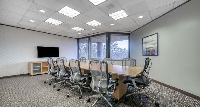 2500 Wilcrest, Suite 300, 2500 Wilcrest, Suite 300, Houston 77042 — office space for rent, photo 3