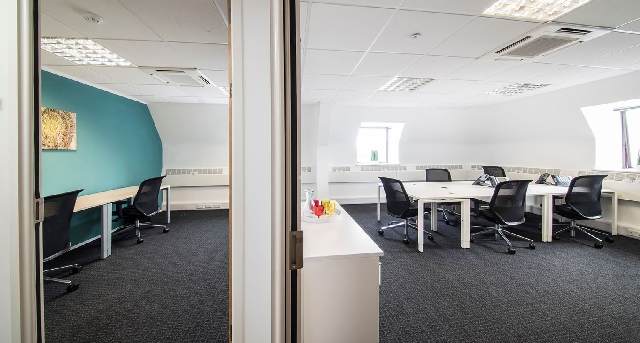 Sewa pejabat 2nd Floor, Afon Building, Worthing Road_5-1