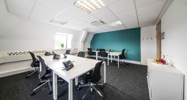 Sewa pejabat 2nd Floor, Afon Building, Worthing Road_8-1