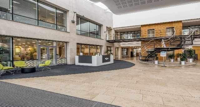3000 Hillswood Drive, Hillswood Business Park, 3000 Hillswood Drive, Hillswood Business Park, Chertsey KT16 0RS — office space for rent, photo 10