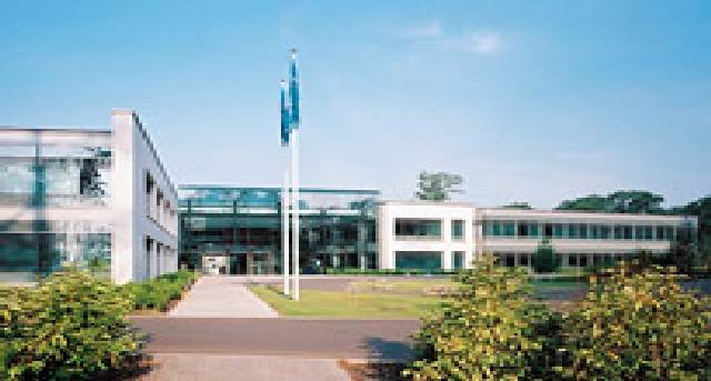3000 Hillswood Drive, Hillswood Business Park, 3000 Hillswood Drive, Hillswood Business Park, Chertsey KT16 0RS — office space for rent, photo 2