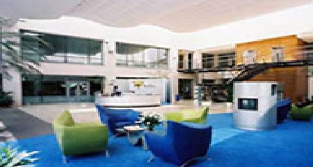 3000 Hillswood Drive, Hillswood Business Park, 3000 Hillswood Drive, Hillswood Business Park, Chertsey KT16 0RS — office space for rent, photo 9