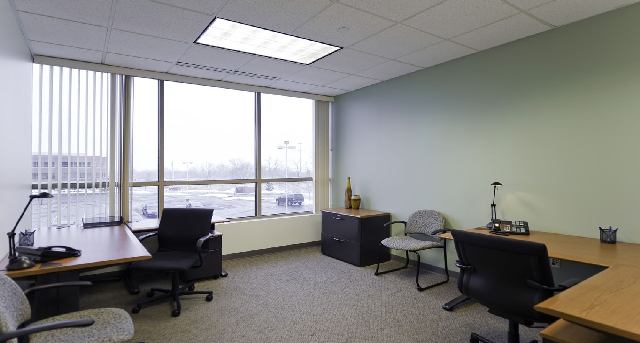 300 E. Business Way_1 임대 사무실-1