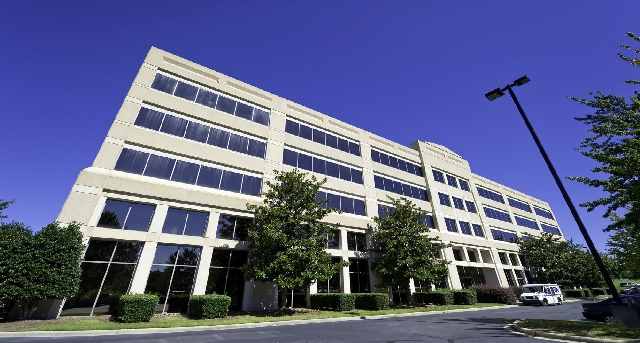 301 McCullough Drive, 301 McCullough Drive, Charlotte, NC 28262 — office space for rent, photo 1