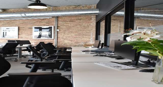 3033 N Clark St, 3033 N Clark St, Chicago, IL 60657 — office space for rent, photo 4
