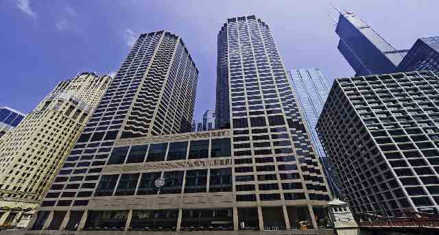 30 South Wacker Drive, 30 South Wacker Drive, Chicago, IL 60606 — office space for rent, photo 1
