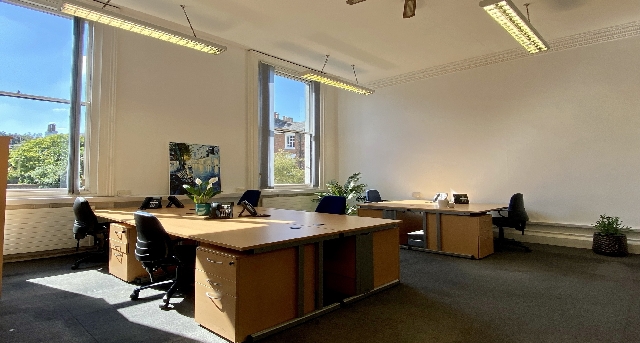 31 Lothian Road, 31 Lothian Road, The Caley Picture House - JD Wetherspoon, Edinburgh EH1 2DJ — office space for rent, photo 2