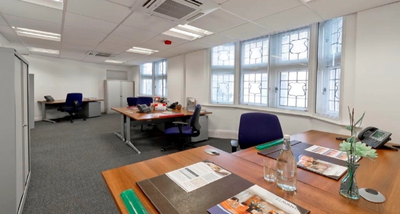 31 Southampton Row, 31 Southampton Row, London NW5 4JR — office space for rent, photo 1