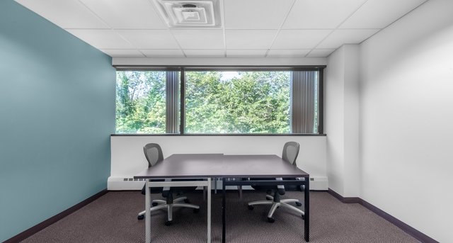 Rent office 3200 Greenfield Road_4-1