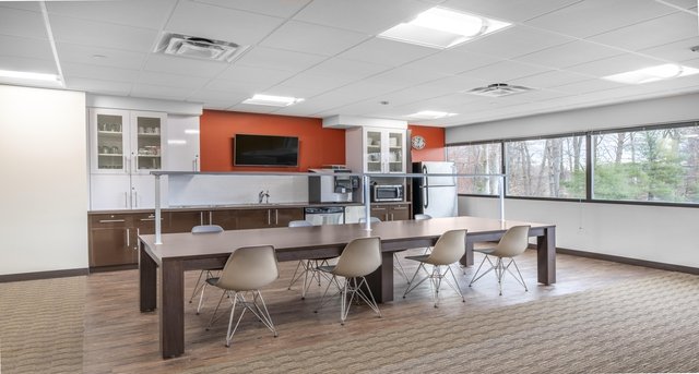 Rent office 360 Bloomfield Avenue_4-1