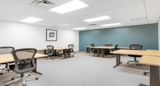 Rent office 3707 East Southern Avenue_3-1
