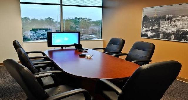 Sewa kantor 3805 Edwards Road, Suite 550_1