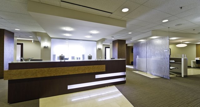 Cнять офис 380 Wellington Street_2-1