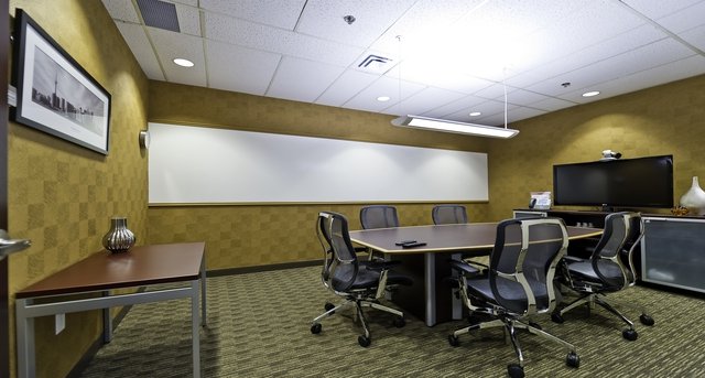 Cнять офис 380 Wellington Street_7-1