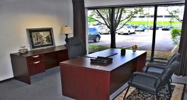 Büros zu mieten 39111 Six Mile Road Livonia_1-1