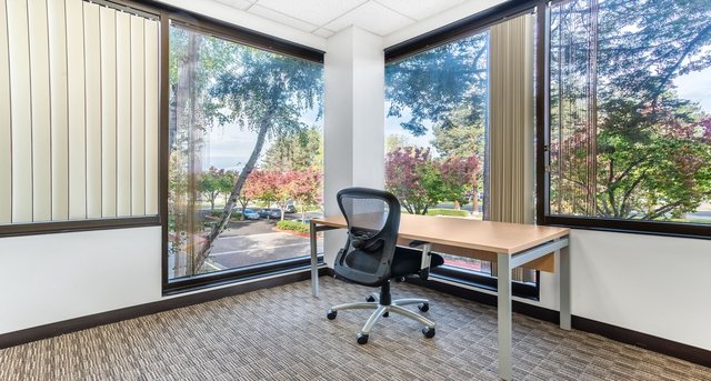 Alquiler oficinas 39899 Balentine Drive_3-1