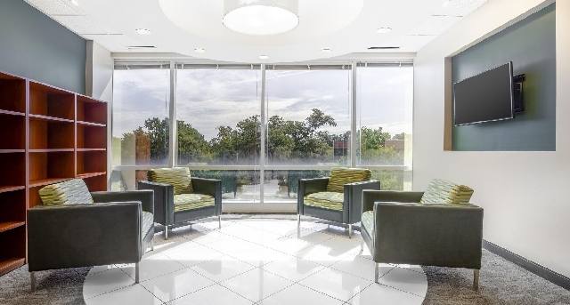 Bureaux à louer 4000 Faber Place Dr, Suite 300_1-1