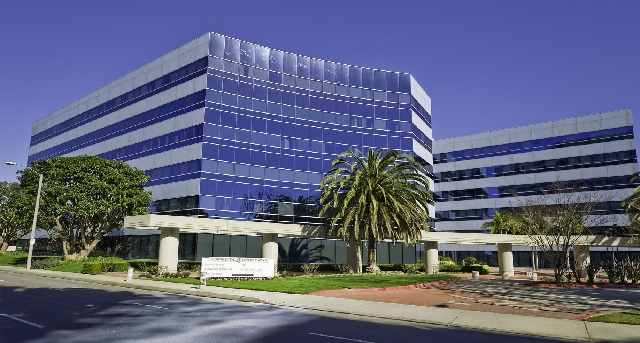 Rent office 400 Continental Blvd_1-1