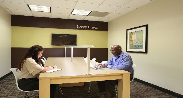 Rent office 400 Continental Blvd_6-1