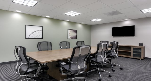 Rent office 400 West Capitol_1-1