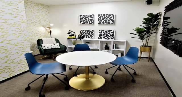 4131 N Central Exwy, 4131 N Central Exwy, Dallas, TX 75204 — office space for rent, photo 4