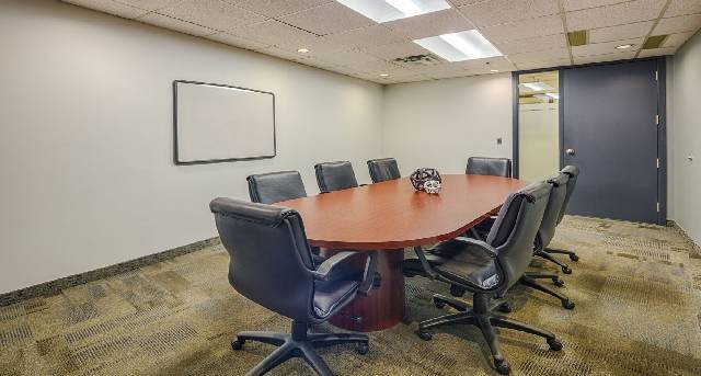 Alquiler oficinas 4170 Still Creek Drive, Suite 200_1-1