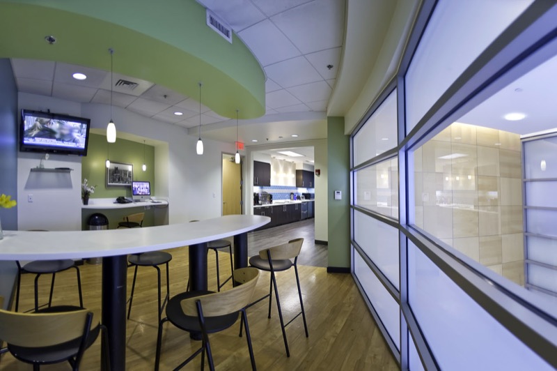 Sunroad Corporate Center, 4445 Eastgate Mall University City, San Diego, CA 92121 — office space for rent, photo 1