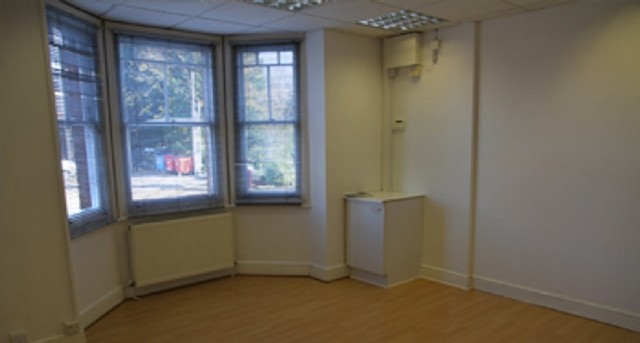 مكتب للايجار42 Watling Street_2-1