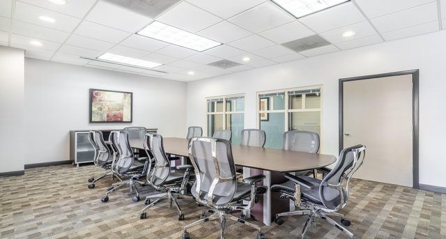 Rent office 433 Plaza Real_6-1