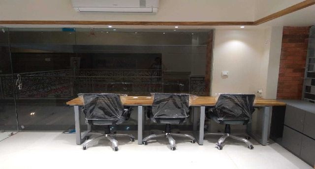 Sewa pejabat 439, Iscon Emporio, Jodhpur Cross Road_2-1
