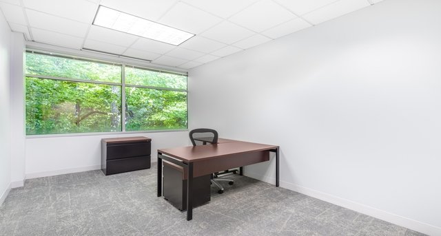 Rent office 4555 Mansell Road_5-1