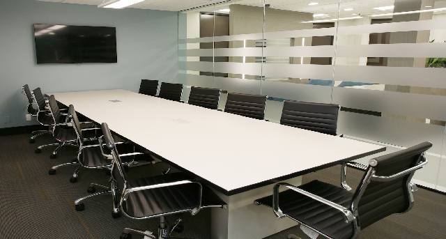 Rent office 468 N. Camden Dr._4-1